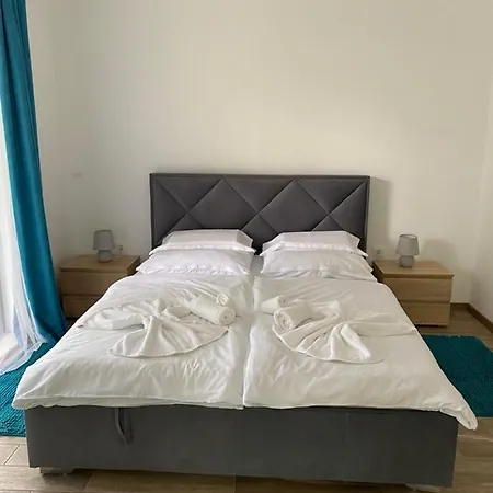 Pami سينتس قسطنطين وهيلينا